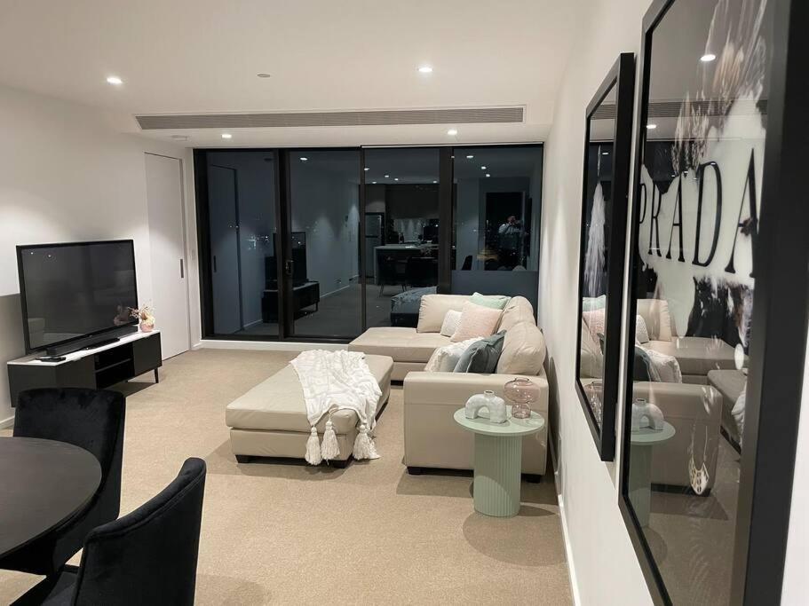 Lux 3 Bedroom Apartment In Southbank メルボルン エクステリア 写真