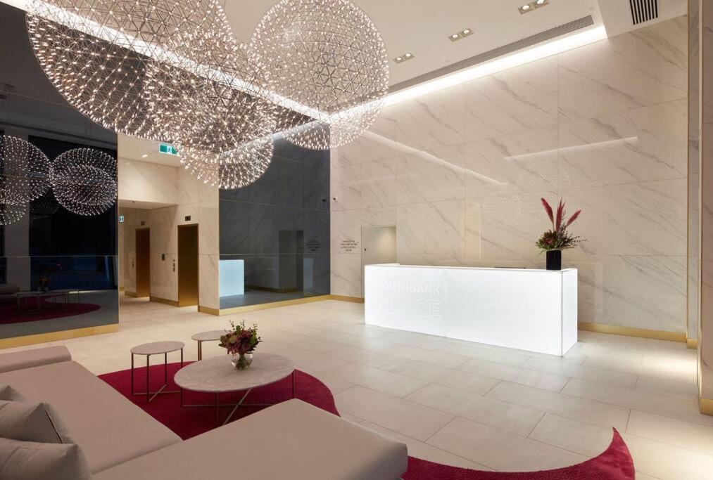Lux 3 Bedroom Apartment In Southbank メルボルン エクステリア 写真